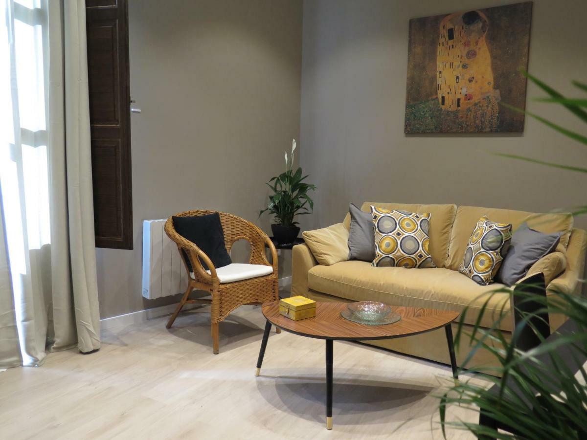 La Casa Tahona Plaza De Cervantes Alcala de Henares Bagian luar foto